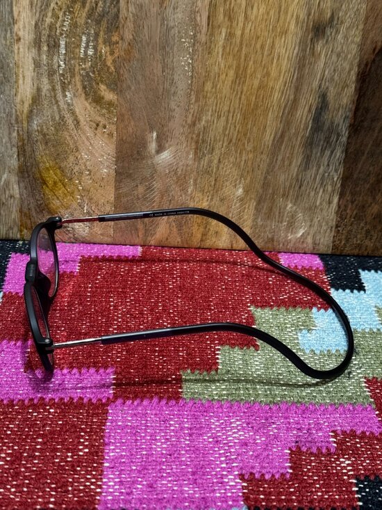 Clic Brooklyn Magnetic Reading Glasses with Adjustable Band, Matte Grey, 1.75x main image 16